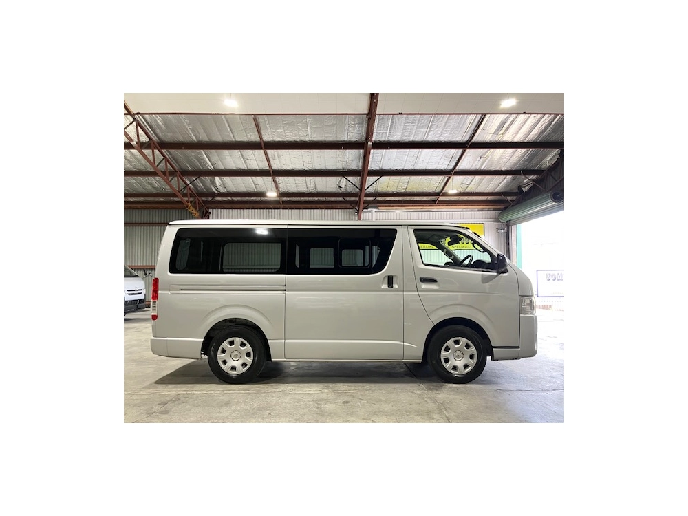 2020 Toyota Hiace LWB GL PACKAGE ONLY 82kms!! ** REDUCED $4400!! **