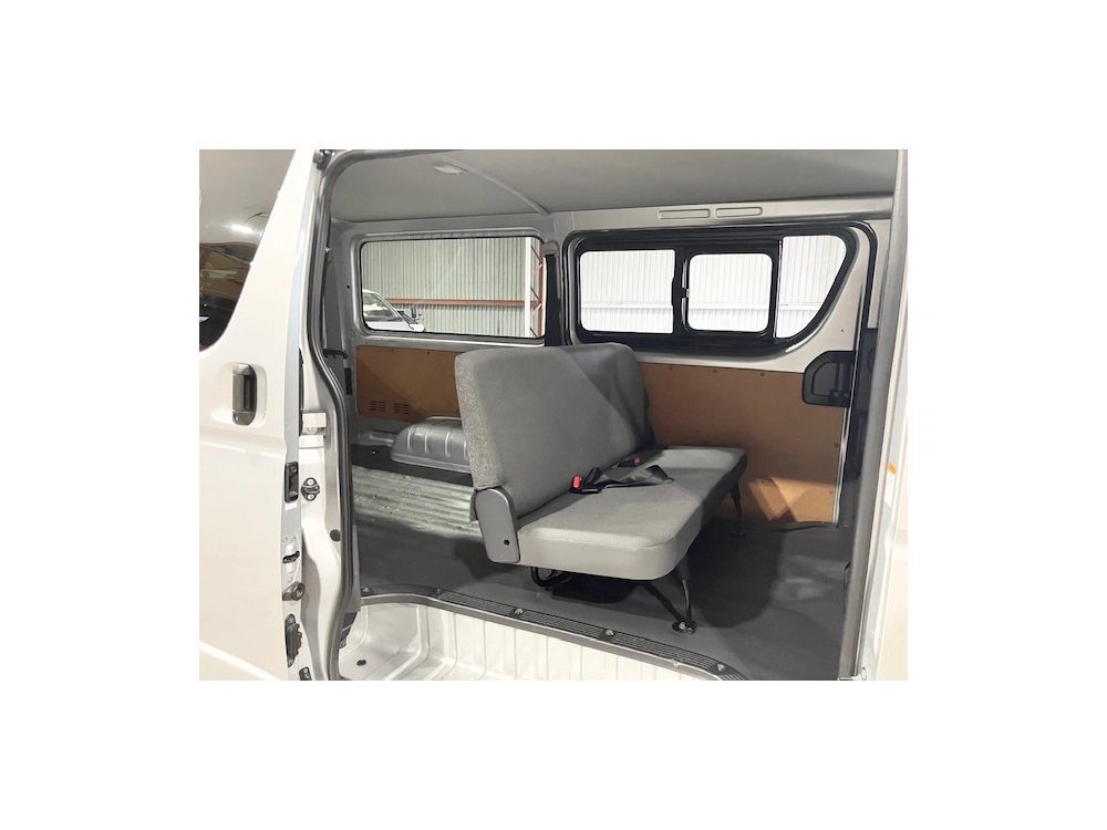 2020 Toyota Hiace LWB GL PACKAGE ONLY 82kms!! ** REDUCED $4400!! **