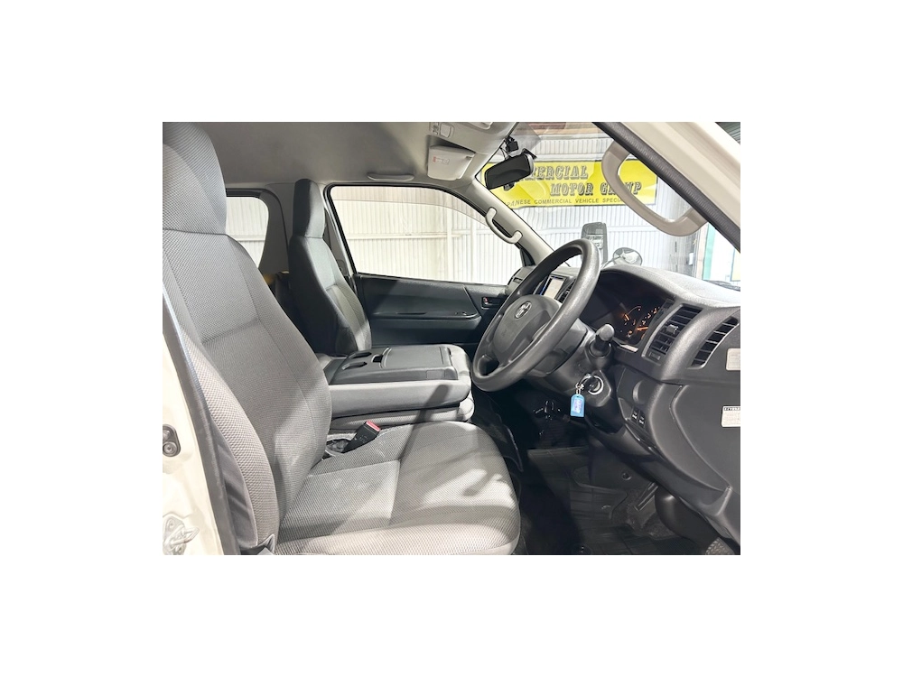 2017 Toyota Hiace HIGHROOF * FINANCIAL YEAR SALE* $5000 REDUCED$