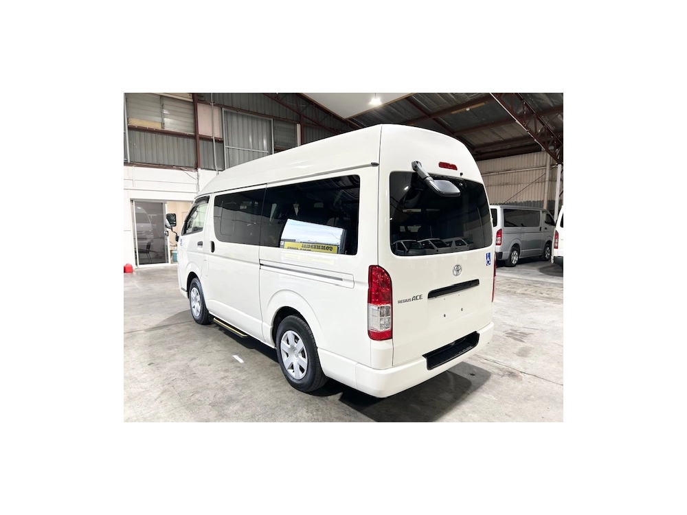 2017 Toyota Hiace HIGHROOF * FINANCIAL YEAR SALE* $5000 REDUCED$