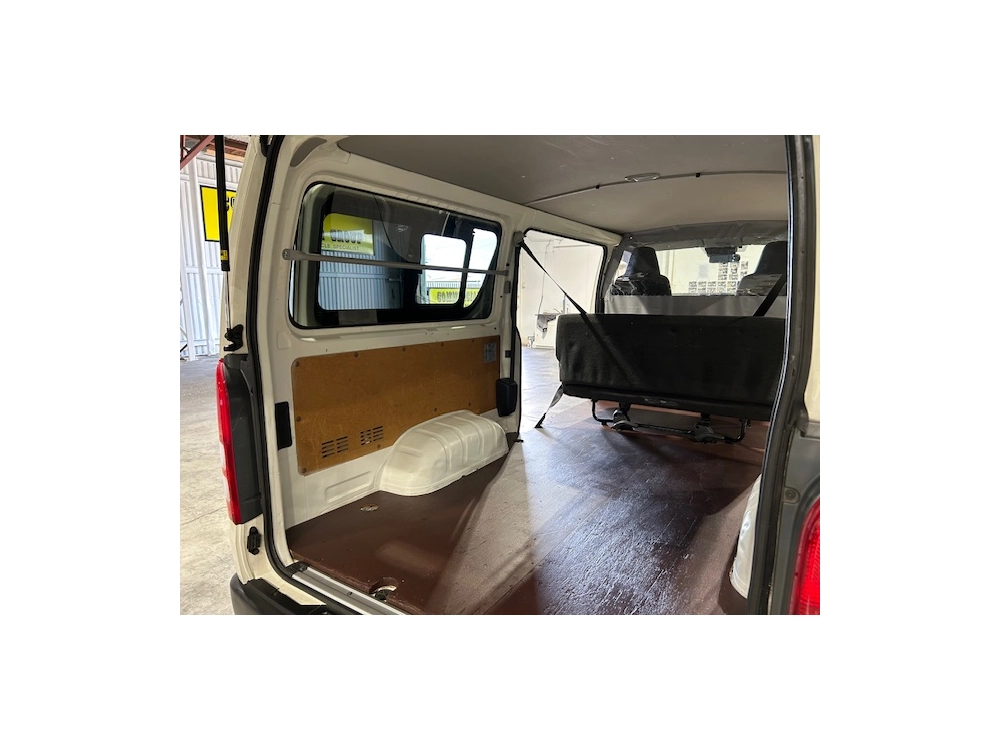 2018 Toyota Hiace LWB ***$4100 REDUCED*** 6 SEATERS / TIMBER FLOOR!