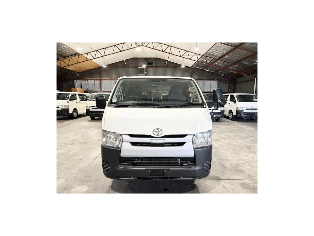 2018 Toyota Hiace LWB ***$4100 REDUCED*** 6 SEATERS / TIMBER FLOOR!
