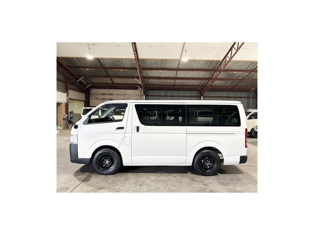 2018 Toyota Hiace LWB ***$4100 REDUCED*** 6 SEATERS / TIMBER FLOOR!