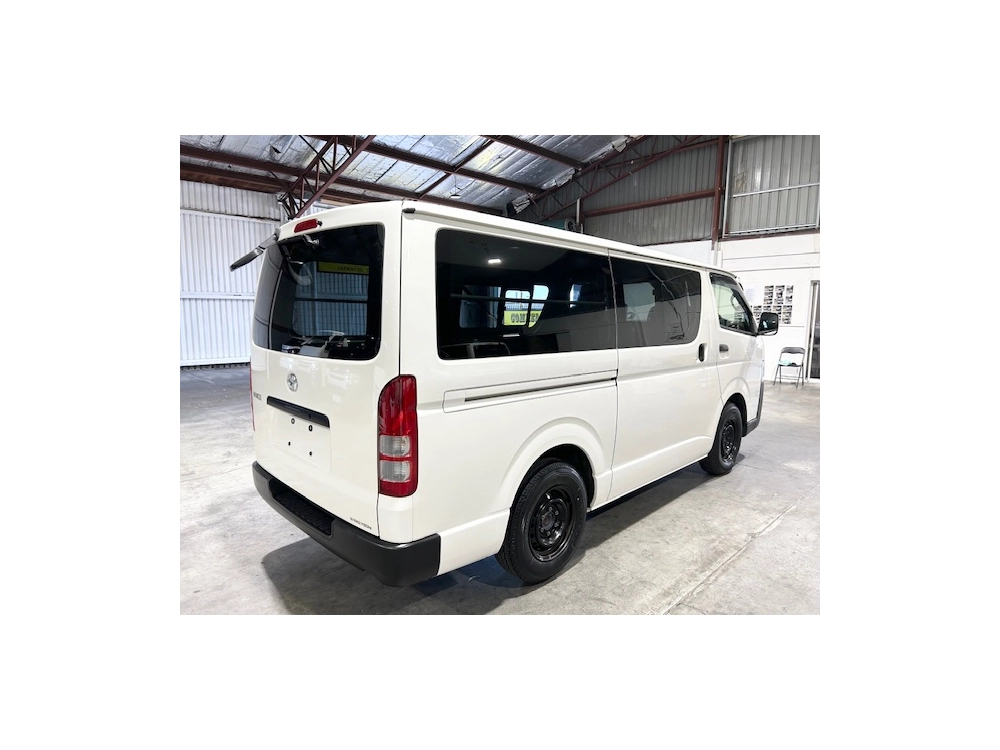 2018 Toyota Hiace LWB ***$4100 REDUCED*** 6 SEATERS / TIMBER FLOOR!