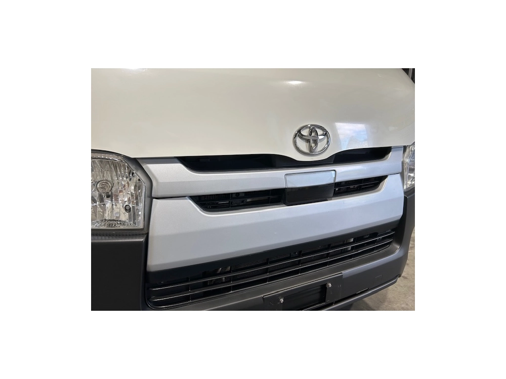 2018 Toyota Hiace LWB ***$4100 REDUCED*** 6 SEATERS / TIMBER FLOOR!