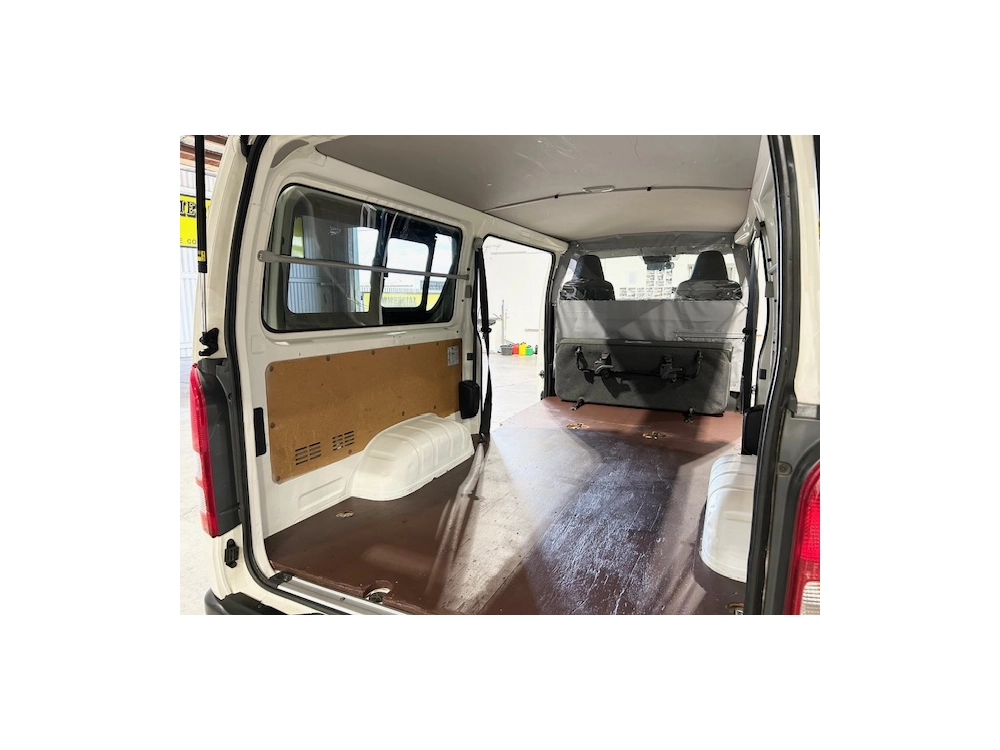 2018 Toyota Hiace LWB ***$4100 REDUCED*** 6 SEATERS / TIMBER FLOOR!