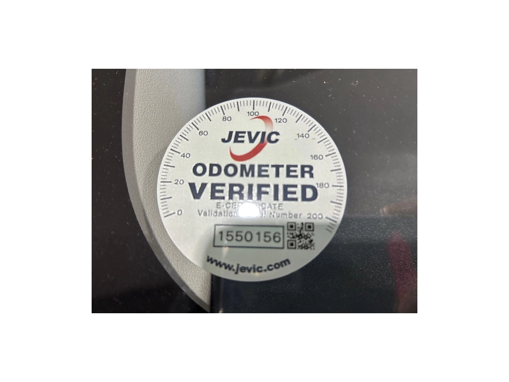 2018 Toyota Hiace 2.8L *** $4000 REDUCED *** --6 SEATERS--