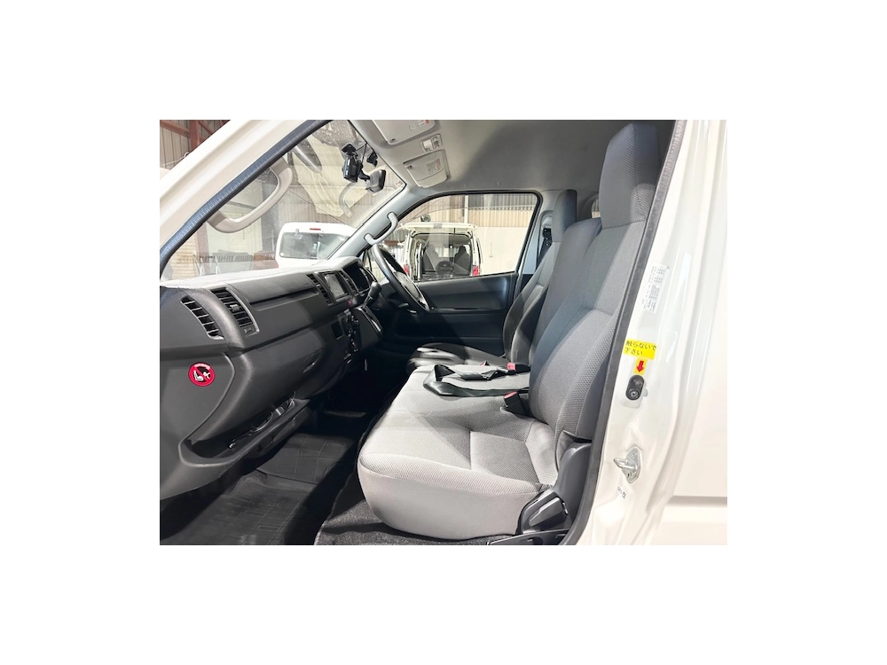 2017 Toyota Hiace *HIGHROOF* FINANCIAL YEAR SALE $5000 REDUCED$$