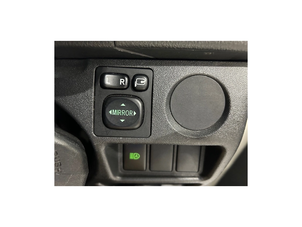 2020 Toyota Hiace =4x4= Dual Airbags ** FULL OPTION **