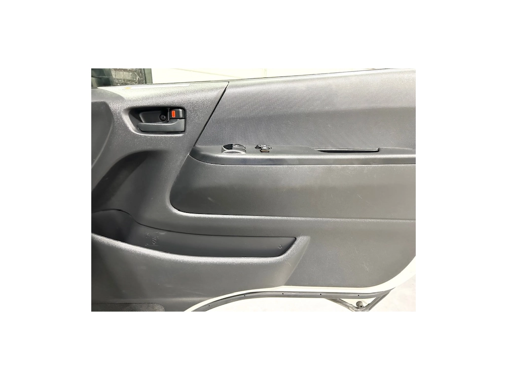 2020 Toyota Hiace =4x4= Dual Airbags ** FULL OPTION **