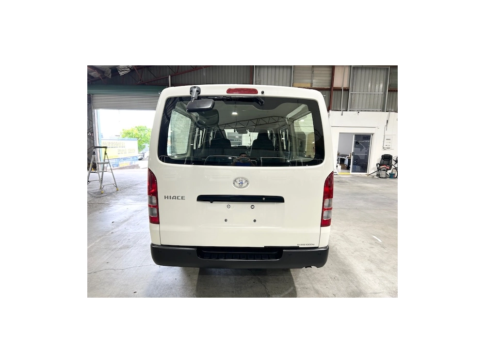 2020 Toyota Hiace =4x4= Dual Airbags ** FULL OPTION **