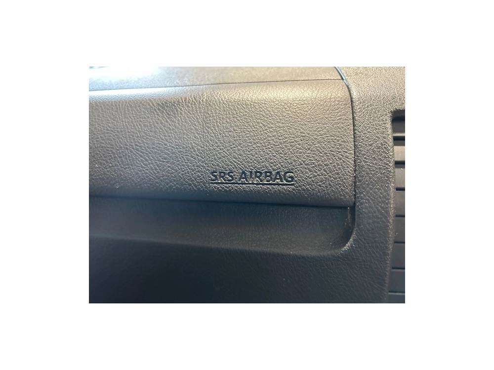 2020 Toyota Hiace === 6 Seaters ===