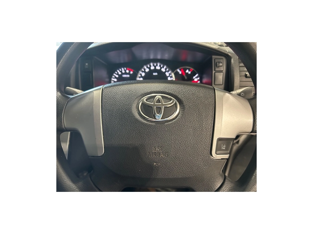 2020 Toyota Hiace === 6 Seaters ===