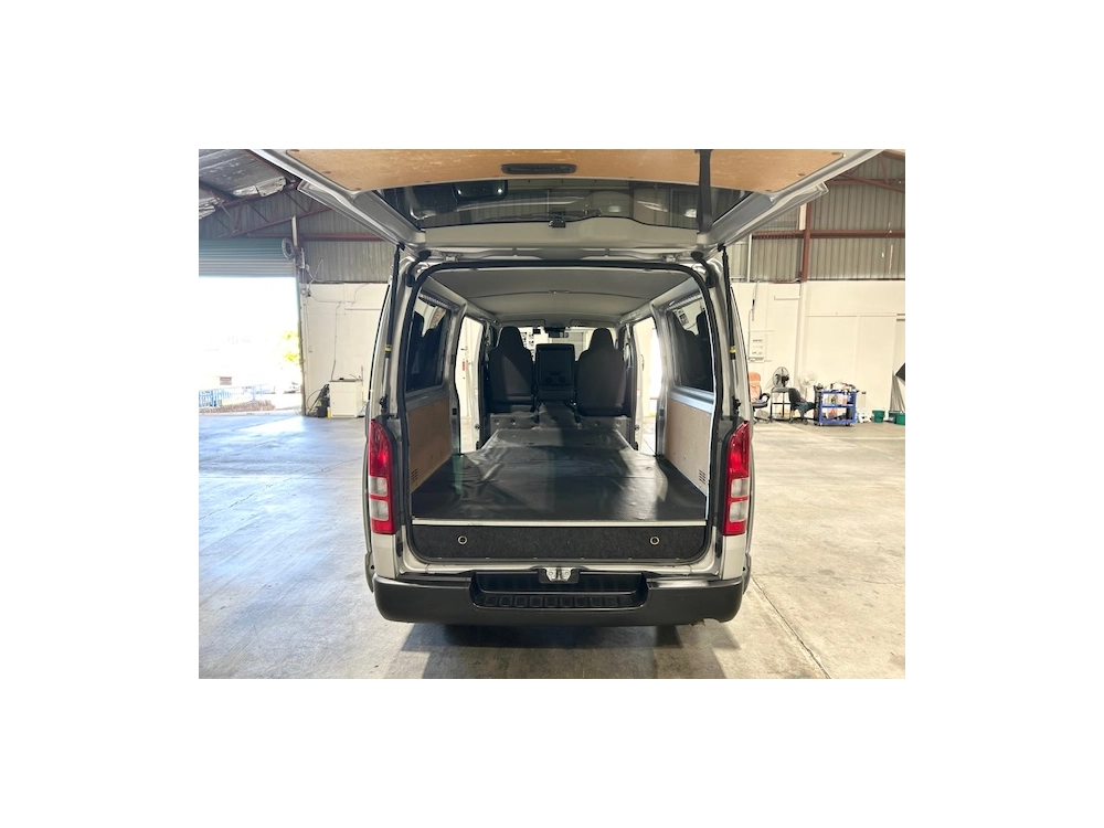 2020 Toyota Hiace $4000 REDUCED**