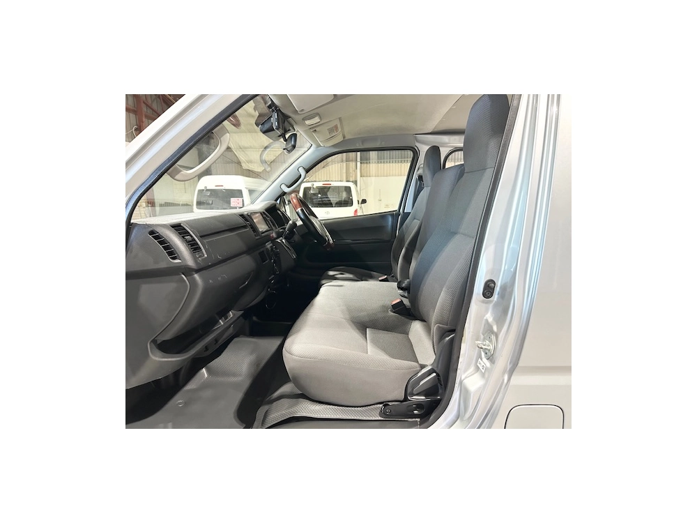 2020 Toyota Hiace $4000 REDUCED**