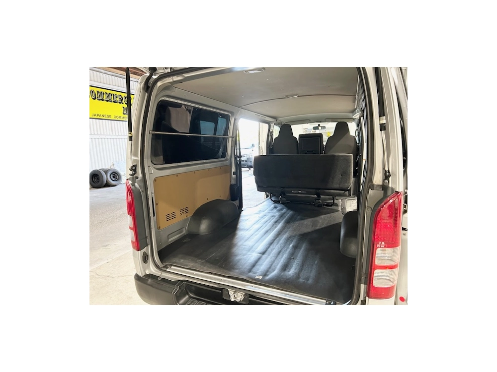 2015 Toyota Hiace =4X4= 