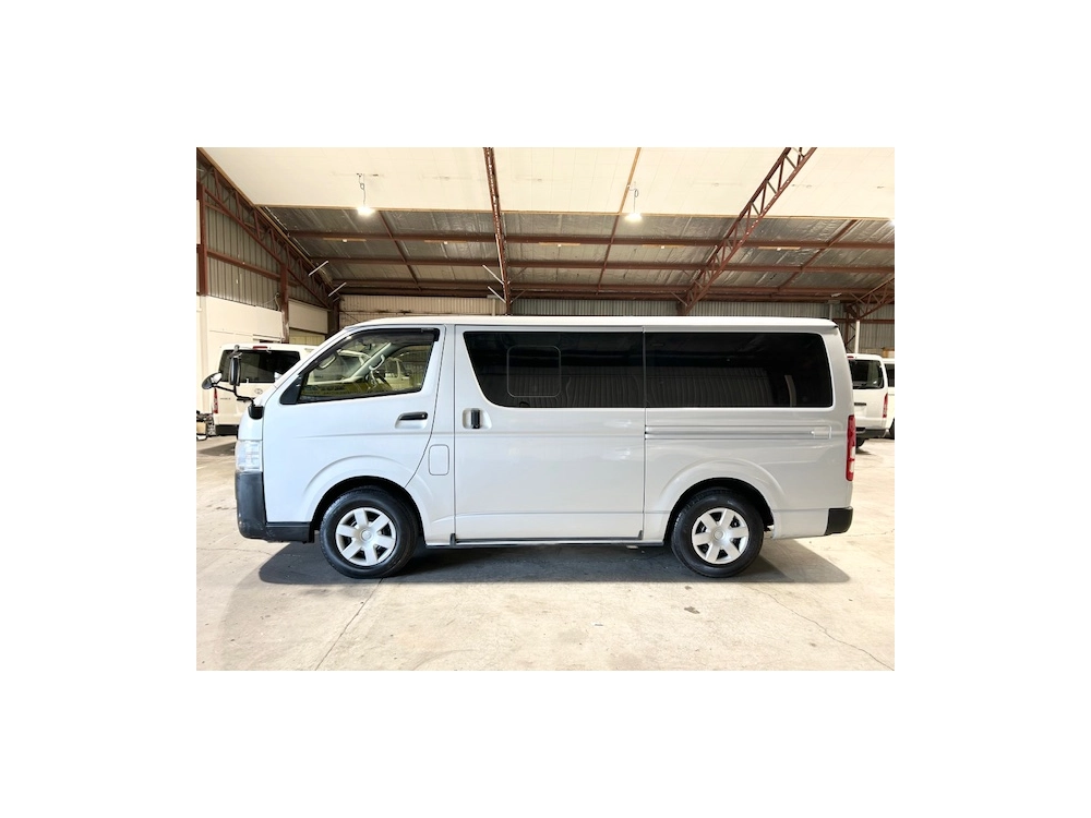 2015 Toyota Hiace =4X4= 