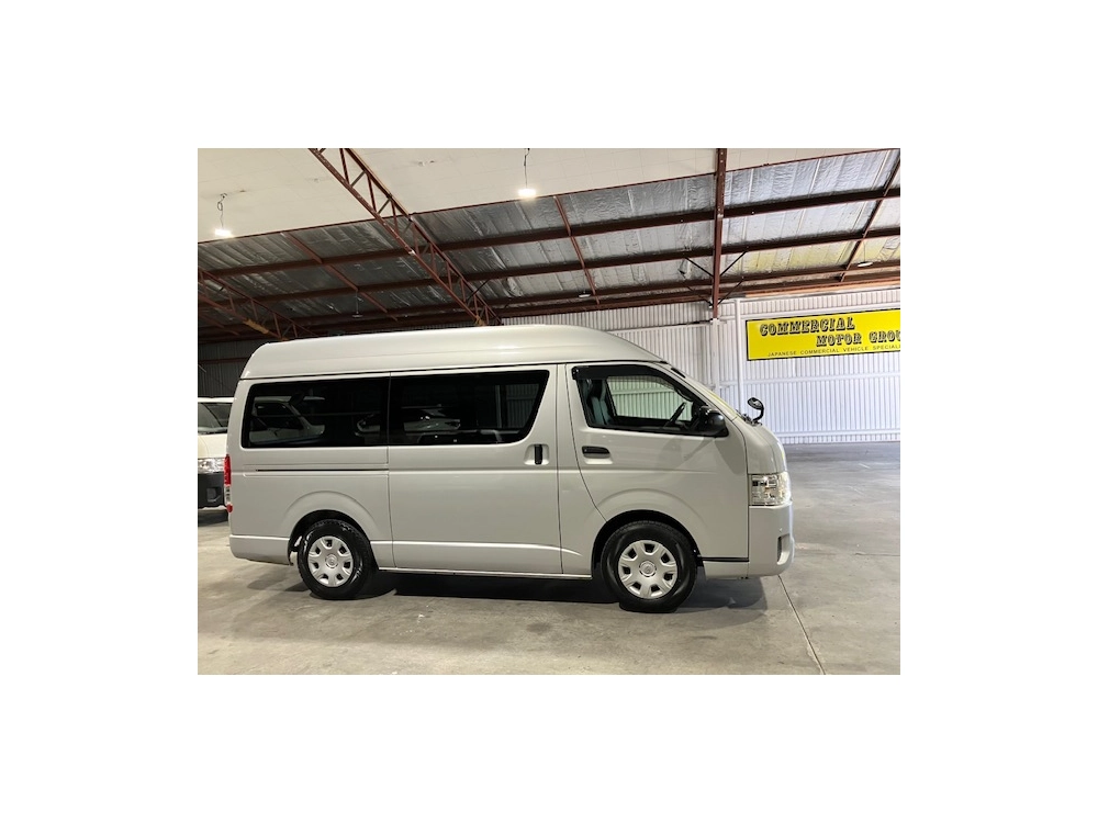 2016 TOYOTA HIACE LWB **LAST HIGHROOF** WAS $38,995 NOW$34,995