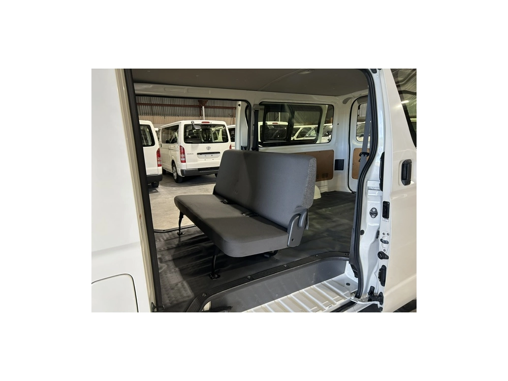 2020 =4X4= FACELIFT Model Toyota Hiace 6 Seater **MID YEAR SUPER SALE** 