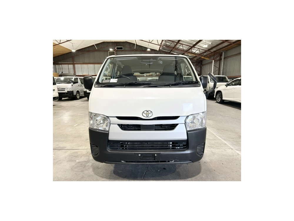2020 =4X4= FACELIFT Model Toyota Hiace 6 Seater **MID YEAR SUPER SALE** 