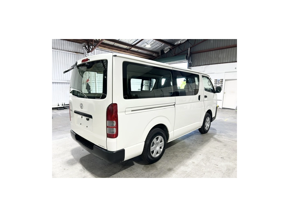 2020 =4X4= FACELIFT Model Toyota Hiace 6 Seater **MID YEAR SUPER SALE** 