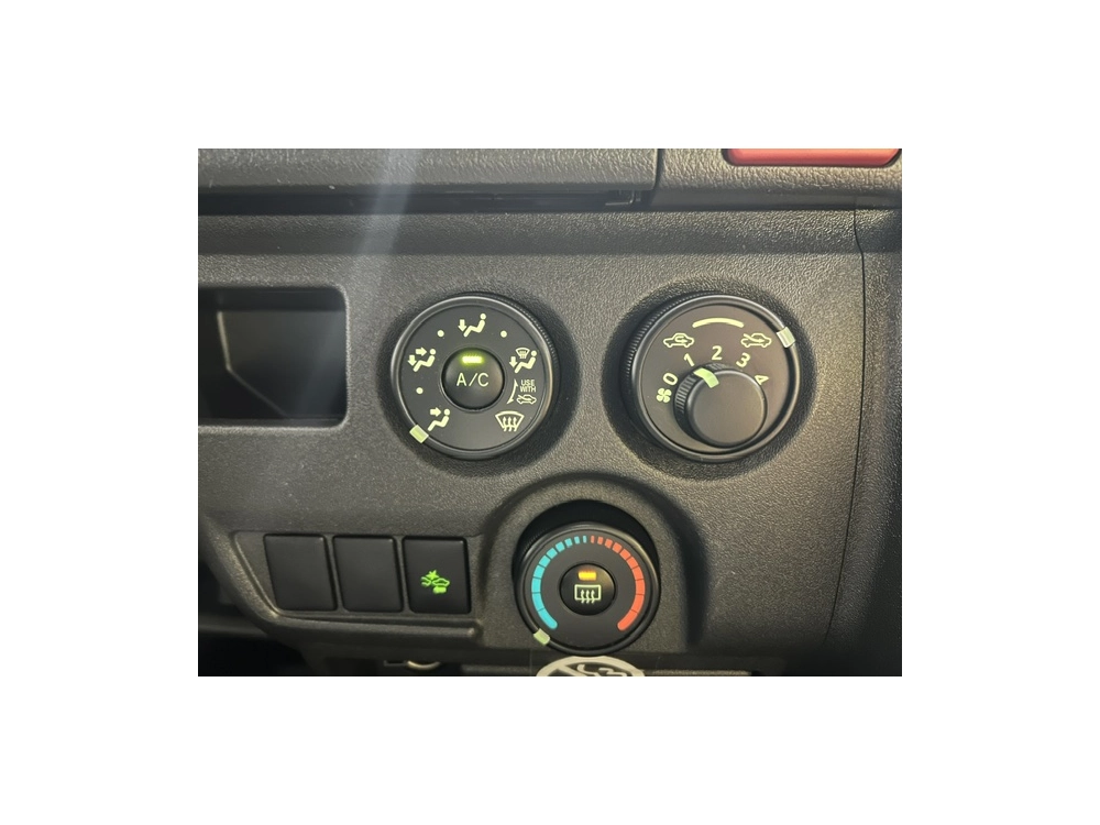 2020 =4X4= FACELIFT Model Toyota Hiace 6 Seater **MID YEAR SUPER SALE** 