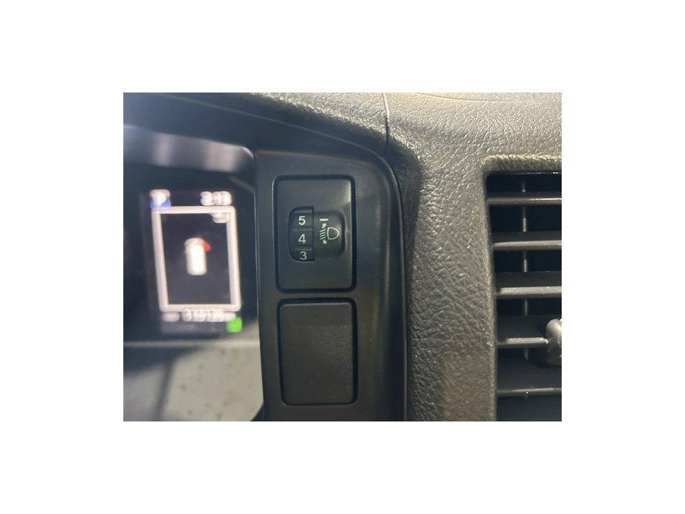 2020 =4X4= FACELIFT Model Toyota Hiace 6 Seater **MID YEAR SUPER SALE** 