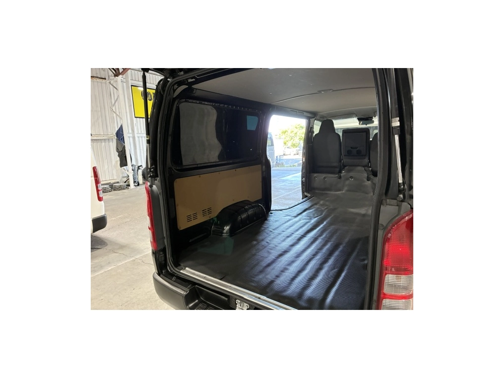 2021 Toyota Hiace FACELIFT MODEL = 4X4 = Only 110kms!