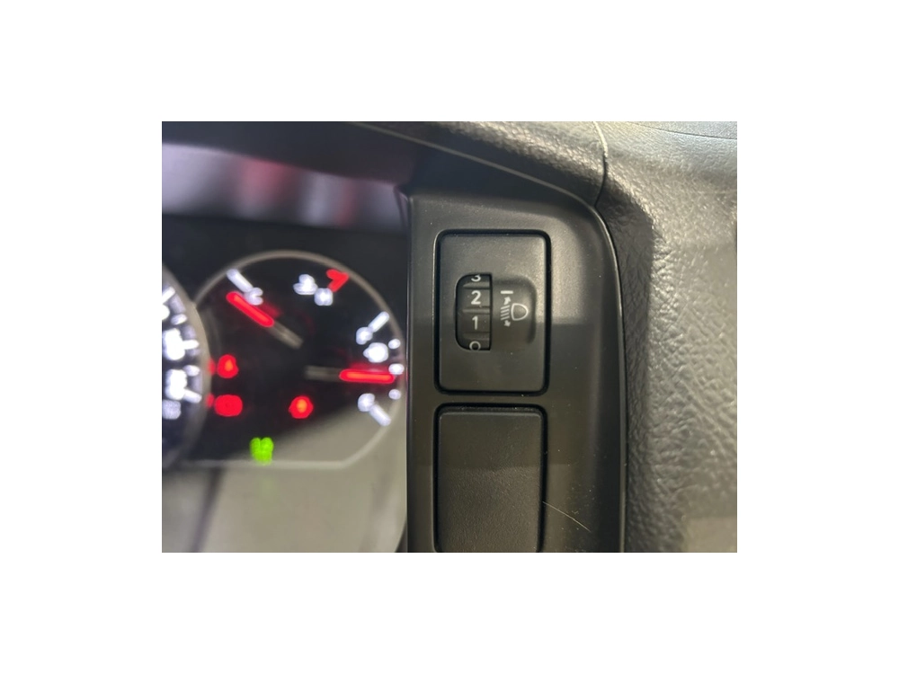 2019 Toyota Hiace =4x4= TIMBER FLOOR $1000 DISCOUNTED for Fuel