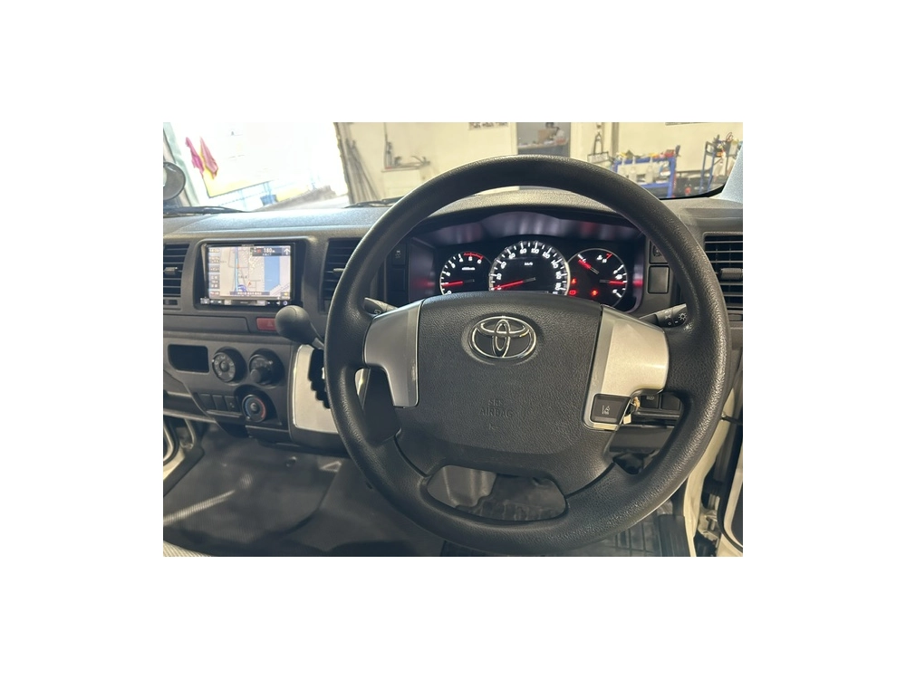 2019 Toyota Hiace =4x4= TIMBER FLOOR $1000 DISCOUNTED for Fuel