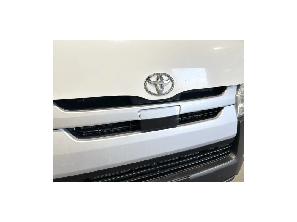 2019 Toyota Hiace =4x4= TIMBER FLOOR $1000 DISCOUNTED for Fuel