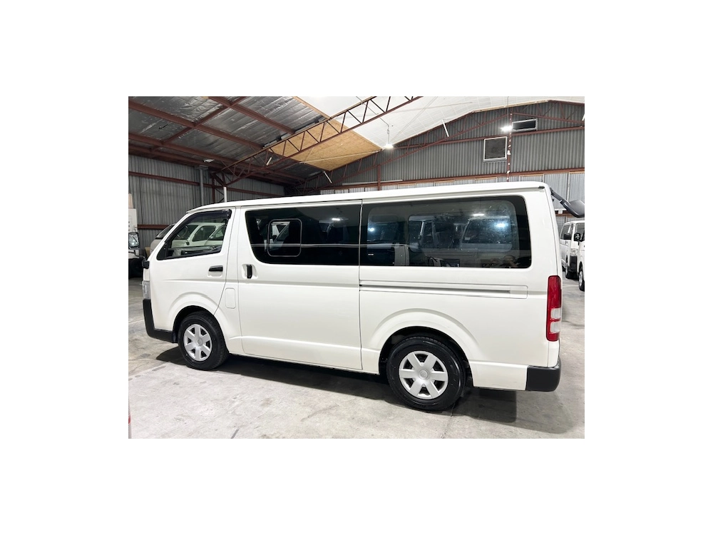 2016 Toyota Hiace = 6 Seaters = Easter Sale On Now
