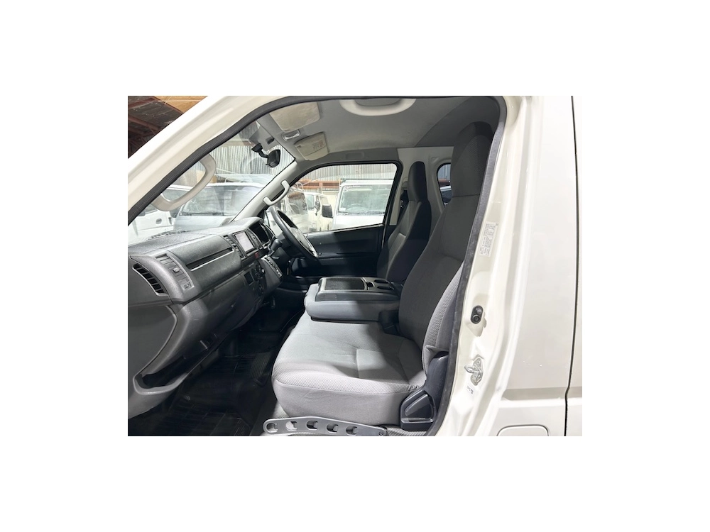 2016 Toyota Hiace = 6 Seaters = Easter Sale On Now