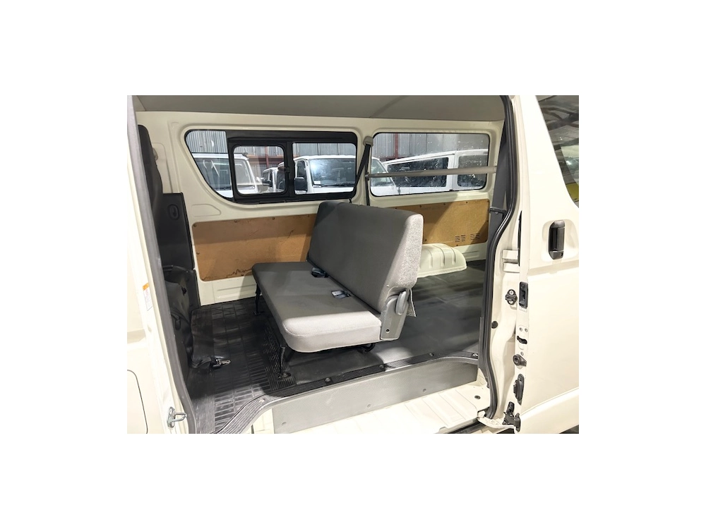 2016 Toyota Hiace = 6 Seaters = Easter Sale On Now
