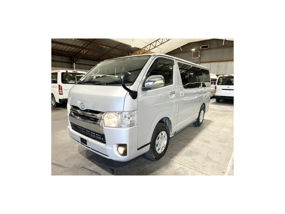 2018 Toyota Hiace = 4X4 = SUPER GL ** FULL OPTIONS **