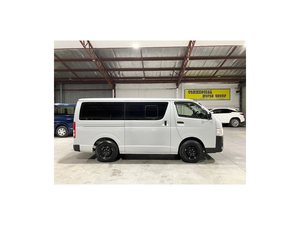 2018 TOYOTA HIACE 2.8L DIESEL TURBO **WAS $33,995 NOW $31,495
