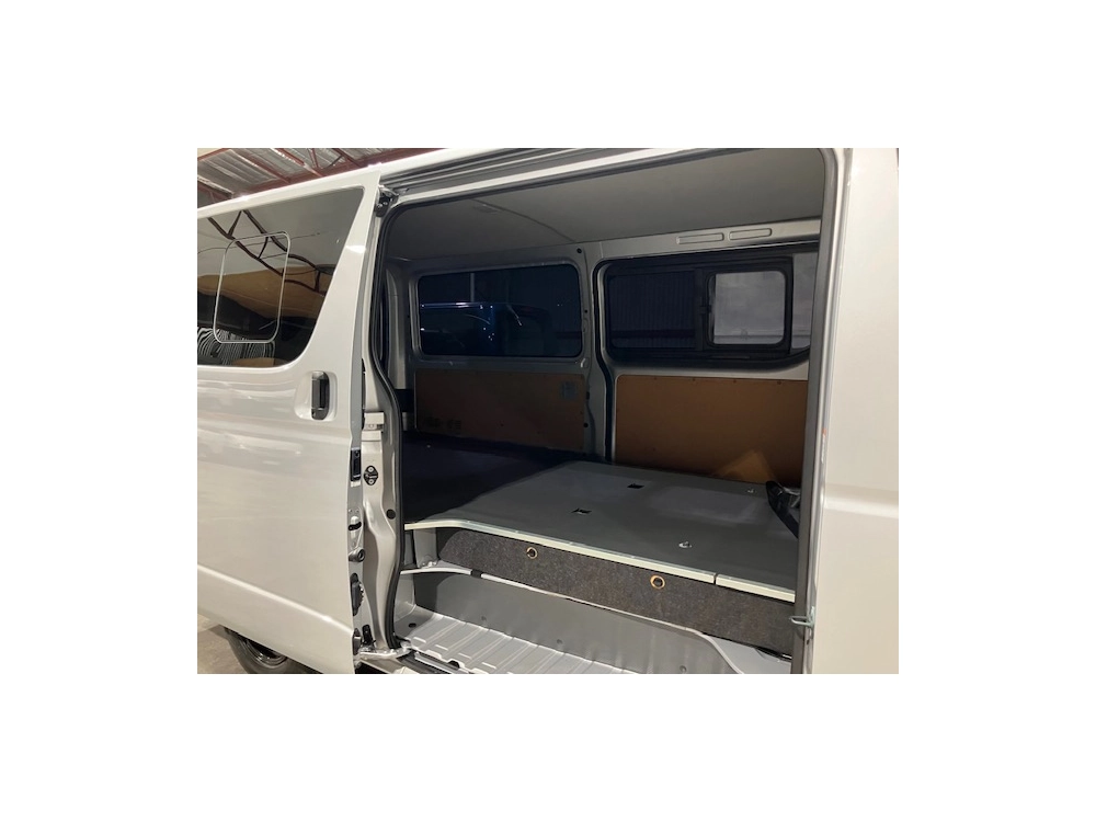 2018 TOYOTA HIACE 2.8L DIESEL TURBO **WAS $33,995 NOW $31,495