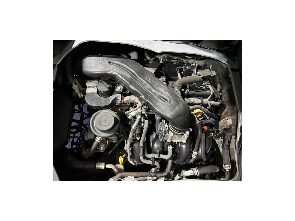2020 Toyota Hiace **GL PACKAGE** $4000 REDUCED $$ REMOVABLE SEATS