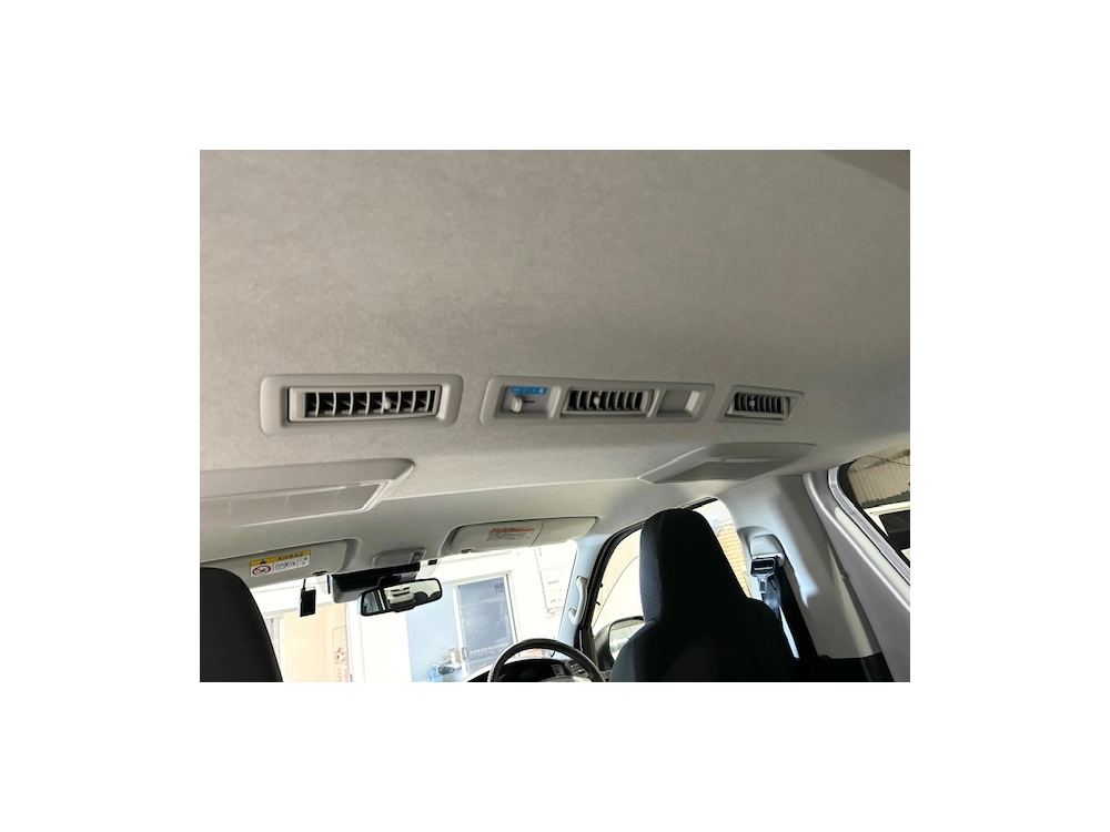 2020 Toyota Hiace **GL PACKAGE** $4000 REDUCED $$ REMOVABLE SEATS