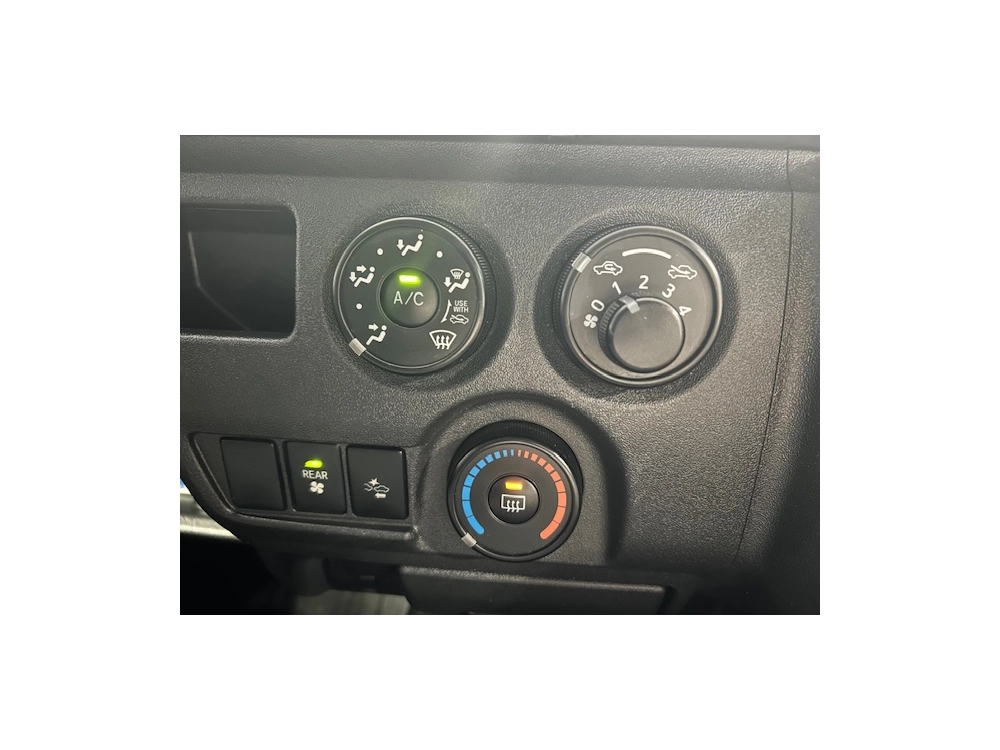 2020 Toyota Hiace **GL PACKAGE** $4000 REDUCED $$ REMOVABLE SEATS