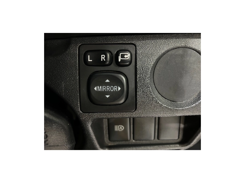 2020 Toyota Hiace **GL PACKAGE** $4000 REDUCED $$ REMOVABLE SEATS