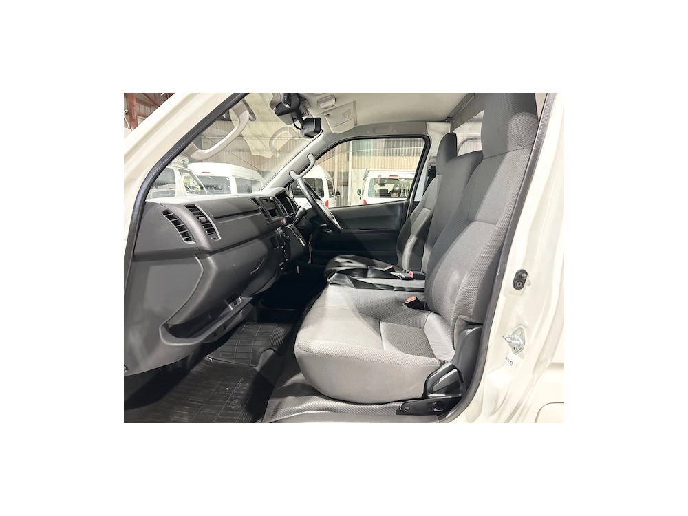 2019 Toyota Hiace LWB ** $3800 Reduced ** SALE END 08/04 **