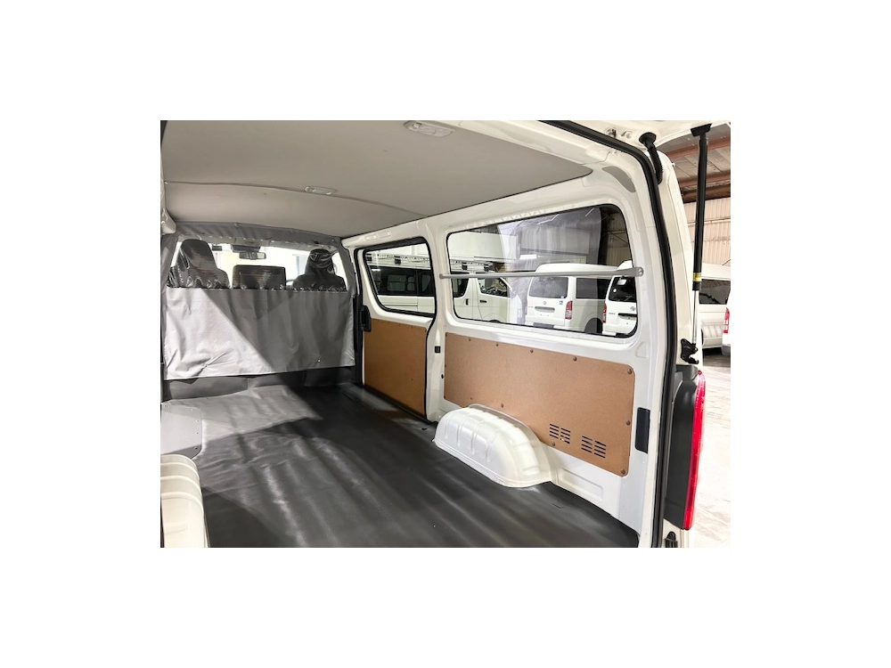 2019 Toyota Hiace LWB ** $3800 Reduced ** SALE END 08/04 **