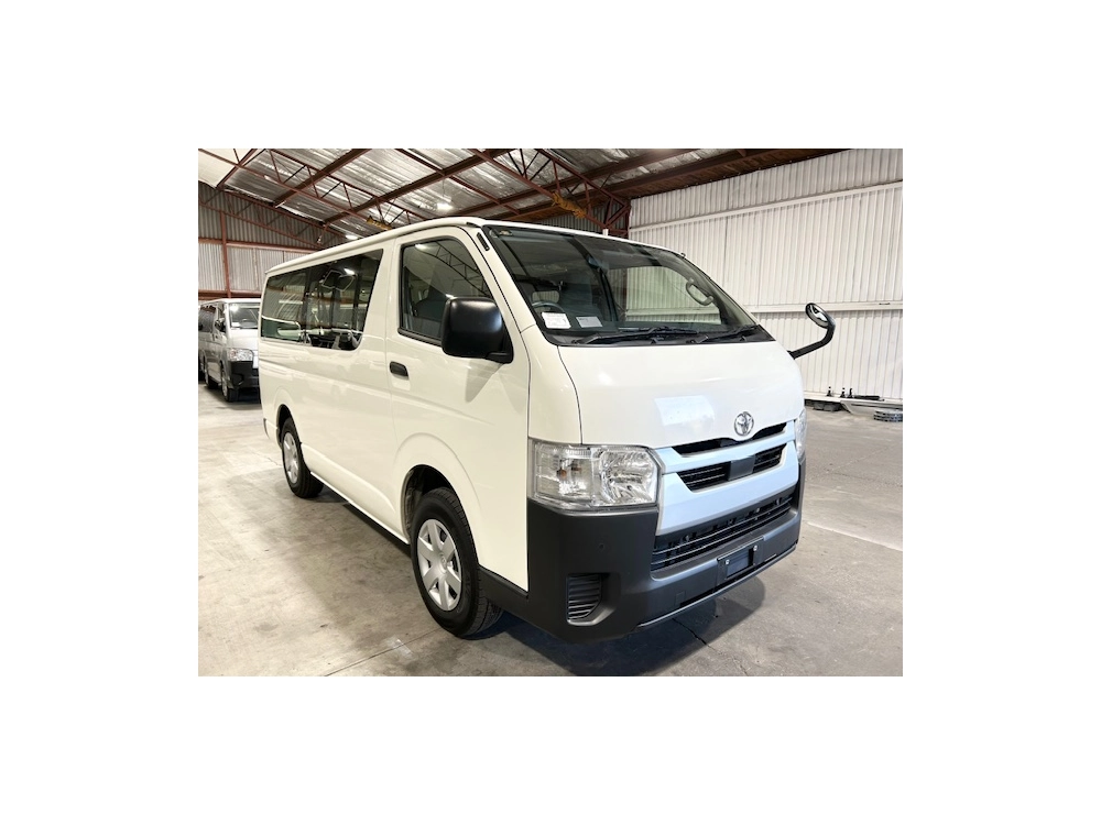 2021 Toyota Hiace Facelift Model =4X4= 6 Seater - Parking Sensors