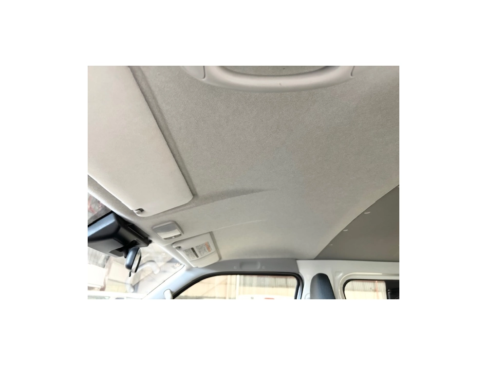 2021 Toyota Hiace Facelift Model =4X4= 6 Seater - Parking Sensors 