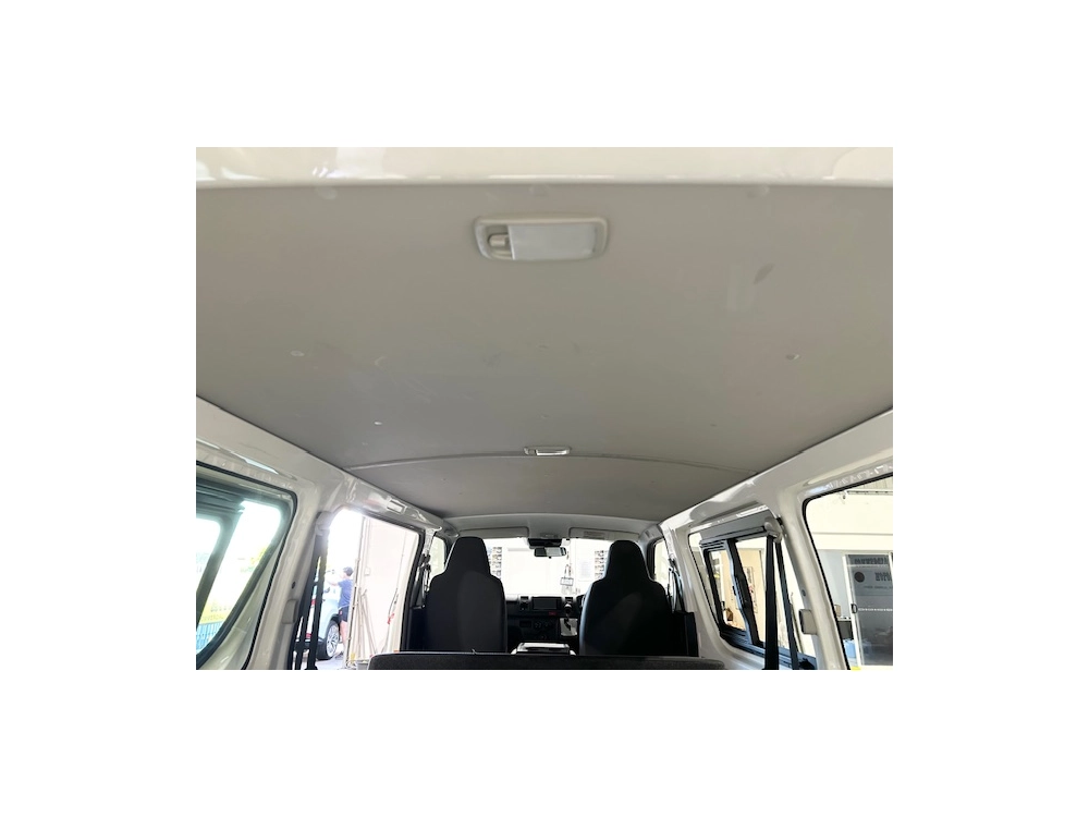 2021 Toyota Hiace Facelift Model =4X4= 6 Seater - Parking Sensors 