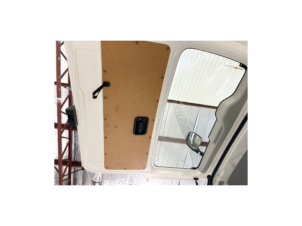 2021 Toyota Hiace Facelift Model =4X4= 6 Seater - Parking Sensors 