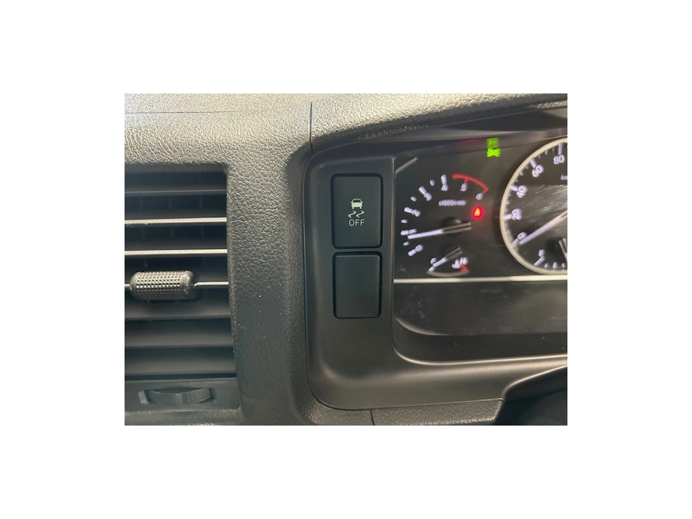 2021 Toyota Hiace Facelift Model =4X4= 6 Seater - Parking Sensors 