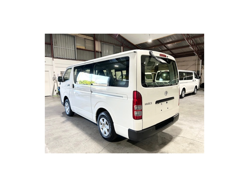 2021 Toyota Hiace Facelift Model =4X4= 6 Seater - Parking Sensors 