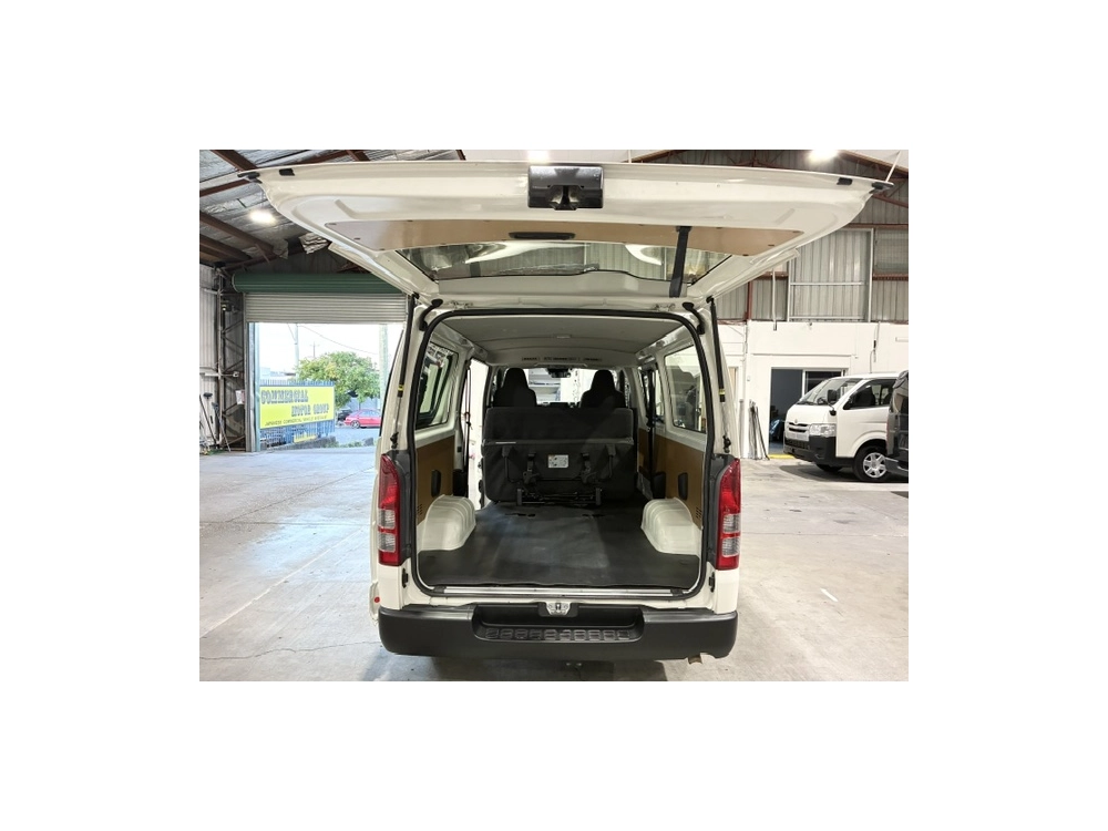 2020 Toyota Hiace MID YEAR SUPER SALE *REAR AIRCON / 6 Seaters*